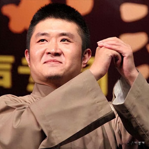 2026FIFA世界杯下单平台官网 44岁苗阜现状曝光! 娶圈外太太很幸福, 如今出演《主角》激励见谅